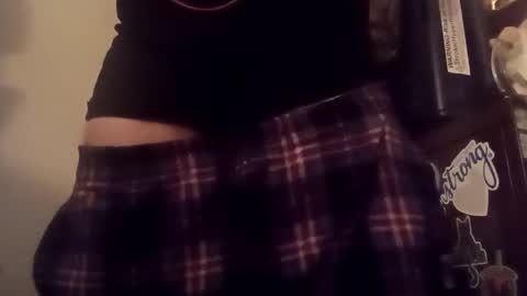 Snapshot of metime103 chatting on 10.07.25 Metime online show from 10.07.25