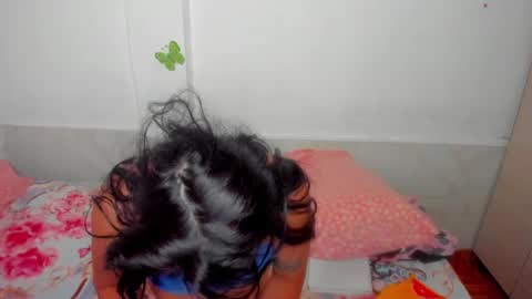 metisha_suhi online show from 02.15.25