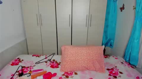 metisha_suhi online show from 02.17.25