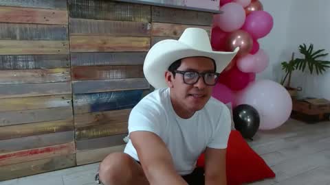 Snapshot of mexicaniito1 chatting on 12.02.24 YisusMx online show from 12.02.24