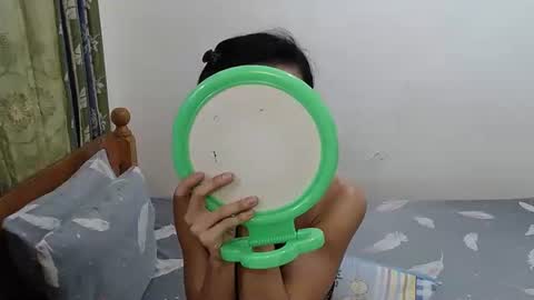 Mary Mhae online show from 10.11.25