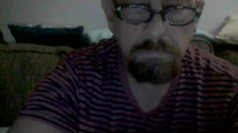 mhitch924 online show from 06.17.26