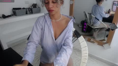 Mulata Spencer online show from 01.05.25