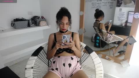 Mulata Spencer online show from 01.26.25