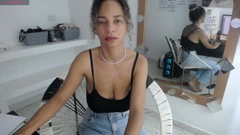 Mulata Spencer online show from 01.27.25