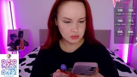 Snapshot of mi_cherry chatting on 10.21.25 Alice online show from 10.21.25