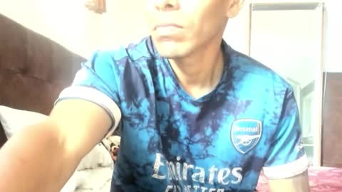 Snapshot of mi_gerald chatting on 10.18.25 mi_gerald online show from 10.18.25