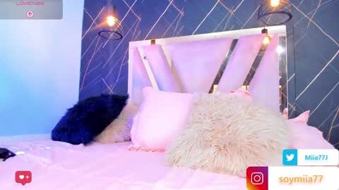 Mia online show from 03.12.26