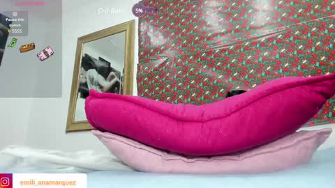 Snapshot of mia_0_ chatting on 01.09.25 Emi online show from 01.09.25