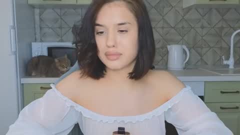 Mia online show from 03.04.25