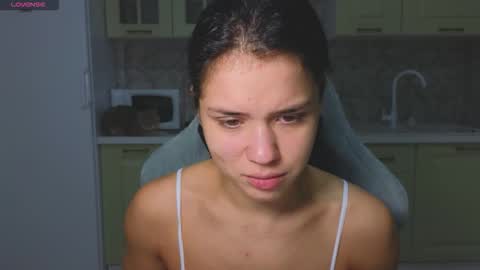 Mia online show from 10.14.25