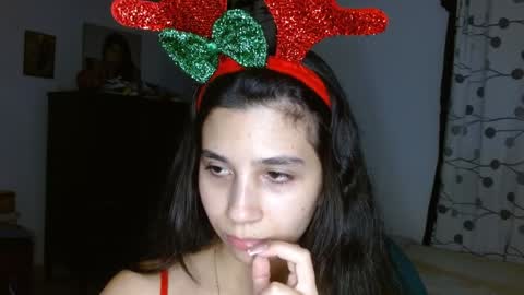 Mia online show from 12.31.24