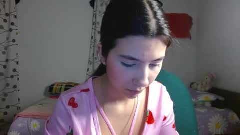 Mia online show from 02.15.25