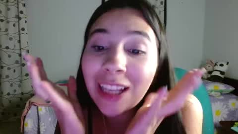 Mia online show from 03.04.25