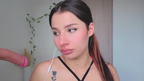 Mia adams  online show from 10.28.25