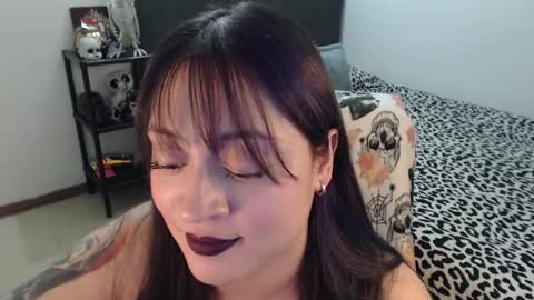 mia online show from 01.10.25