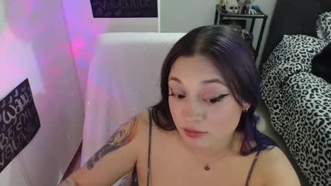 mia online show from 02.26.25