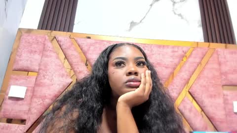 Mia online show from 04.08.26