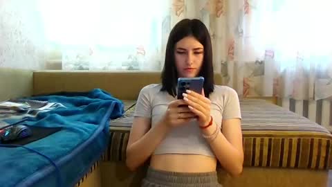 Snapshot of mia_beauti_live chatting on 05.25.26 mia_beauti_live online show from 05.25.26