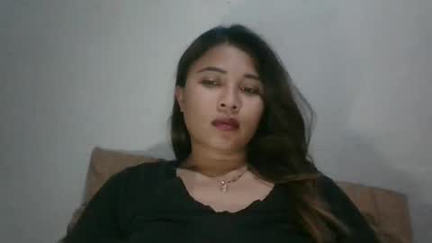 mia_bella04 online show from 01.25.25