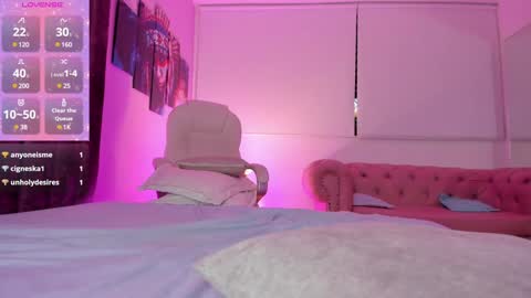 Snapshot of mia_bonneett chatting on 01.20.25 online show from 01.20.25