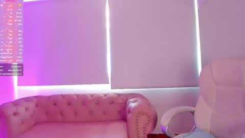 Snapshot of mia_bonneett chatting on 03.09.25 online show from 03.09.25