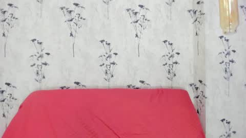 Mia  online show from 01.18.25