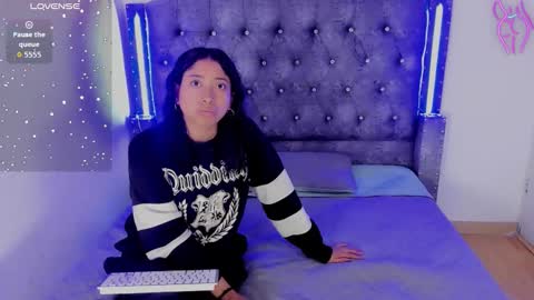 mia_cavallii online show from 02.14.26