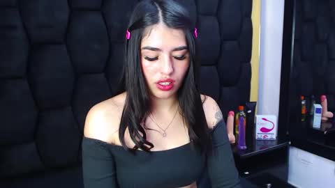 mia_charlothe online show from 02.01.25