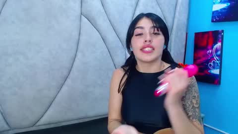 mia_charlothe online show from 03.01.25