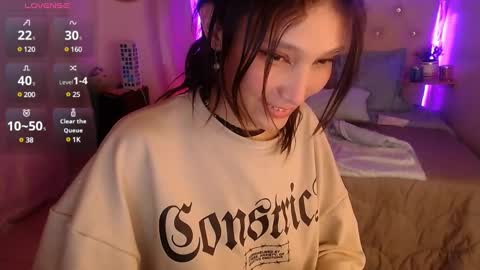 Snapshot of mia_collens_ chatting on 01.12.25 MIA online show from 01.12.25