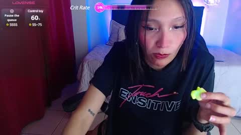 Snapshot of mia_collens_ chatting on 02.04.25 MIA online show from 02.04.25