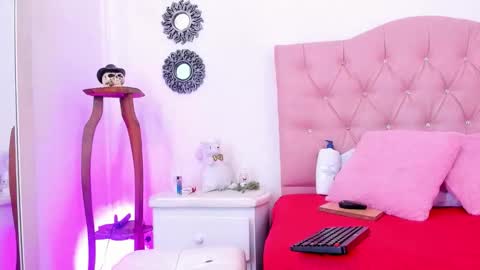 Mia online show from 01.09.26