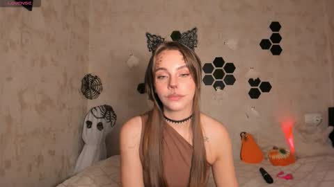 Mia  next stream Thursday 1400 UTC1 Friday 1400 UTC1 online show from 10.30.25