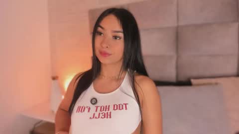 Mia crawford online show from 03.26.26