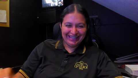 Mia daniela  online show from 09.09.25