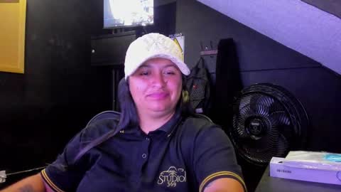 Mia daniela  online show from 09.23.25
