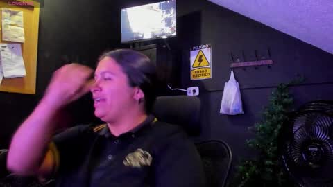 Snapshot of mia_daniela_ chatting on 11.05.25 Mia daniela online show from 11.05.25