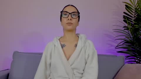 Sarah Luna online show from 05.19.26
