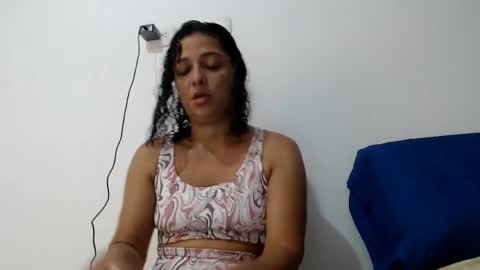 mia diamon online show from 05.30.26