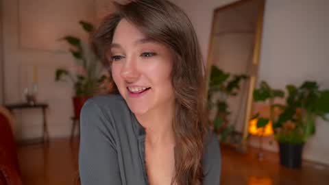 Snapshot of mia_dynasty chatting on 07.24.26 Mia online show from 07.24.26