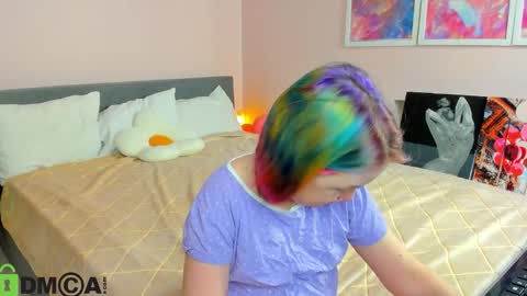 Mia online show from 12.19.25