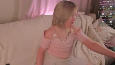 Mia online show from 04.18.26