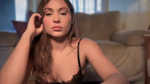 mia_ferrer777 online show from 05.27.26
