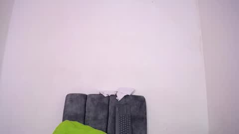 M I A online show from 11.25.25