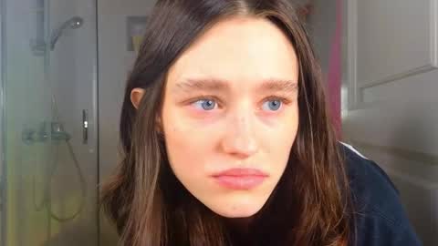 Mia online show from 03.03.25