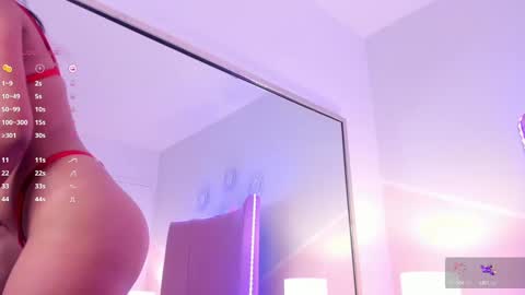 mia_greco_ online show from 01.25.25