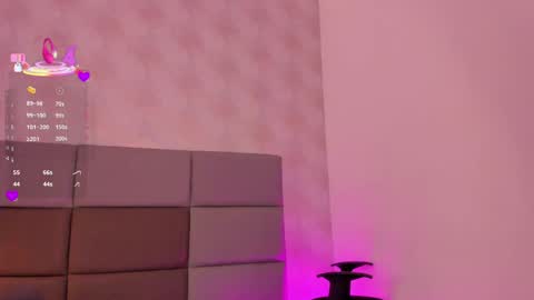 Mia online show from 04.15.26