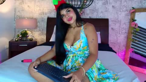 Mia online show from 12.20.24