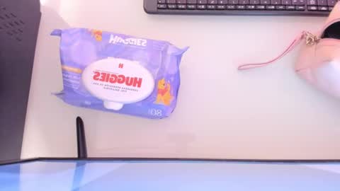 Snapshot of mia_jonnees chatting on 10.08.25 online show from 10.08.25